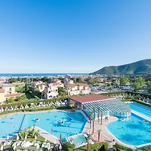 2 Village 4* Loano